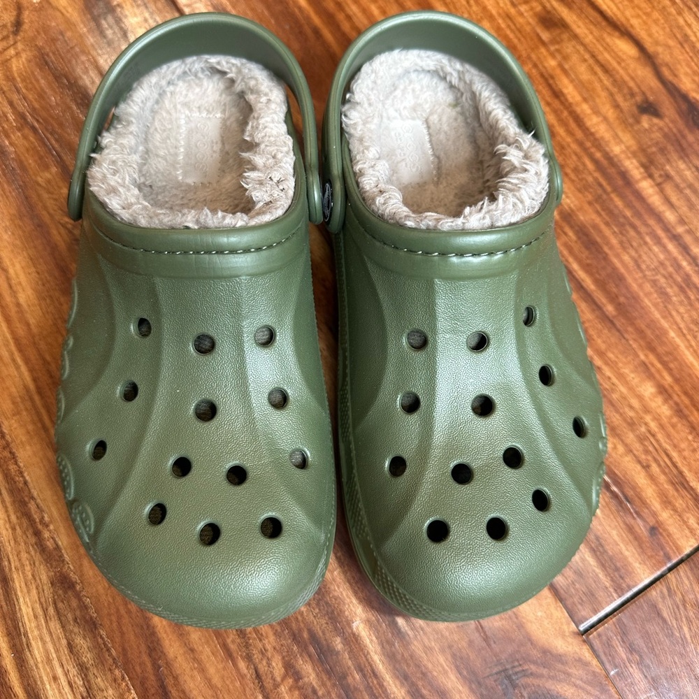 Crocs Kids’ Baya Lined Clog-Army Green